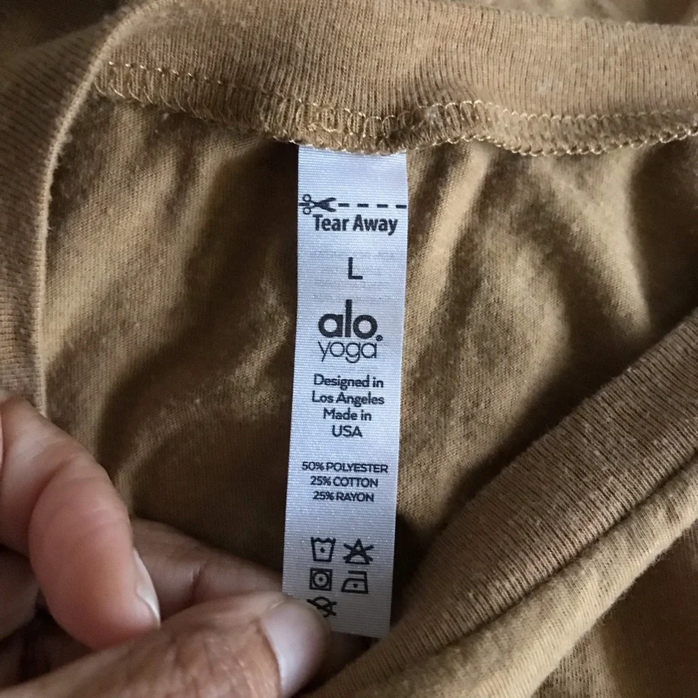 Alo Casual Tan Women's Crop Top